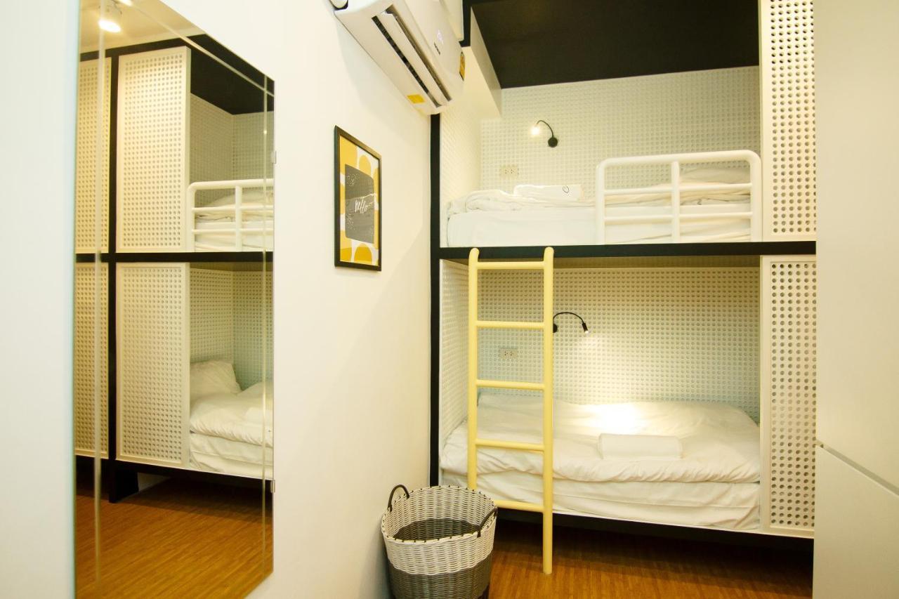 A Pousada Folk Poshtel Asok Banguecoque Exterior foto