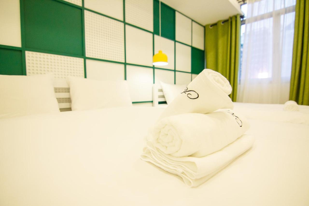 A Pousada Folk Poshtel Asok Banguecoque Exterior foto